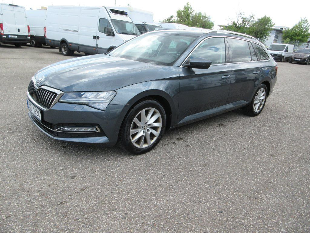 Skoda 2.0 Tdi Style - Farmari: kuva Skoda 2.0 Tdi Style - Farmari Skoda 2.0 Tdi Style - Farmari: kuva Skoda 2.0 Tdi Style - Farmari