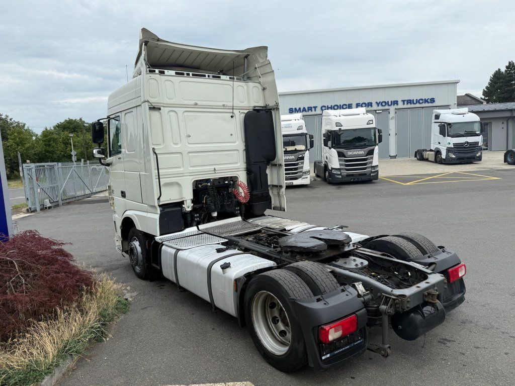 DAF XF460 EURO 6 MEGA/lowdeck - Vetopöytäauto: kuva DAF XF460 EURO 6 MEGA/lowdeck - Vetopöytäauto DAF XF460 EURO 6 MEGA/lowdeck - Vetopöytäauto: kuva DAF XF460 EURO 6 MEGA/lowdeck - Vetopöytäauto