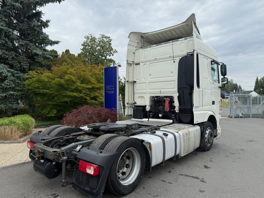 DAF XF460 EURO 6 MEGA/lowdeck - Vetopöytäauto: kuva DAF XF460 EURO 6 MEGA/lowdeck - Vetopöytäauto DAF XF460 EURO 6 MEGA/lowdeck - Vetopöytäauto: kuva DAF XF460 EURO 6 MEGA/lowdeck - Vetopöytäauto