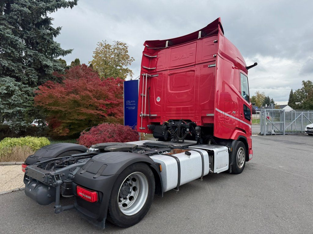 DAF XG480 EURO 6 MEGA/lowdeck NEW TACHO - Vetopöytäauto: kuva DAF XG480 EURO 6 MEGA/lowdeck NEW TACHO - Vetopöytäauto DAF XG480 EURO 6 MEGA/lowdeck NEW TACHO - Vetopöytäauto: kuva DAF XG480 EURO 6 MEGA/lowdeck NEW TACHO - Vetopöytäauto
