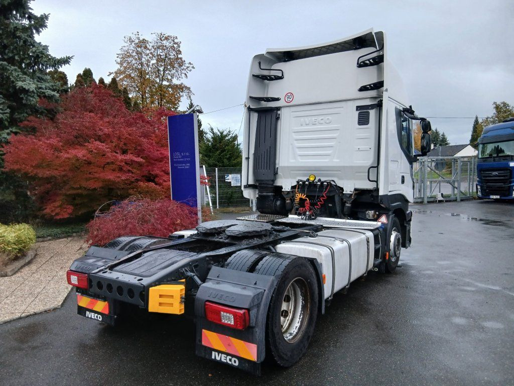 Iveco 480 Hi-Way EURO 6 - Vetopöytäauto: kuva  Iveco 480 Hi-Way EURO 6 - Vetopöytäauto Iveco 480 Hi-Way EURO 6 - Vetopöytäauto: kuva  Iveco 480 Hi-Way EURO 6 - Vetopöytäauto