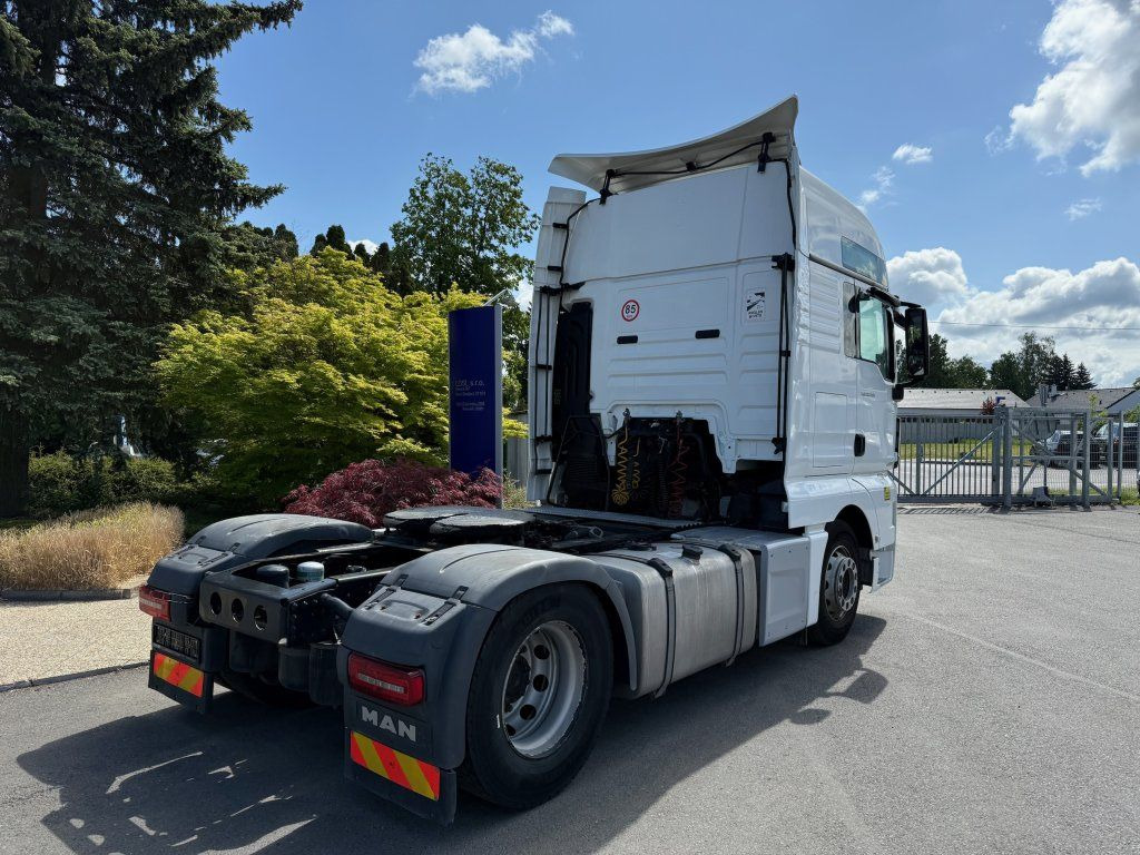 MAN TGX18.460 XXL EURO 6 - Vetopöytäauto: kuva MAN TGX18.460 XXL EURO 6 - Vetopöytäauto MAN TGX18.460 XXL EURO 6 - Vetopöytäauto: kuva MAN TGX18.460 XXL EURO 6 - Vetopöytäauto