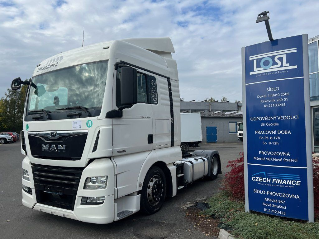 MAN TGX18.500 MEGA/lowdeck - Vetopöytäauto: kuva MAN TGX18.500 MEGA/lowdeck - Vetopöytäauto MAN TGX18.500 MEGA/lowdeck - Vetopöytäauto: kuva MAN TGX18.500 MEGA/lowdeck - Vetopöytäauto