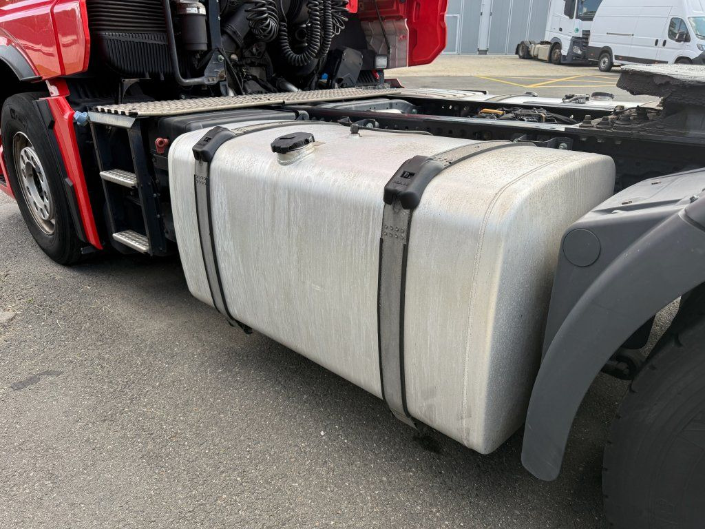 Vetopöytäauto MAN TGX18.510 EURO 6 Retarder: kuva Vetopöytäauto MAN TGX18.510 EURO 6 Retarder Vetopöytäauto MAN TGX18.510 EURO 6 Retarder: kuva Vetopöytäauto MAN TGX18.510 EURO 6 Retarder