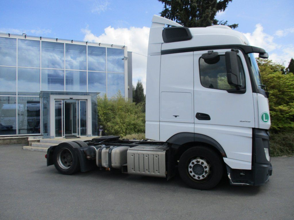 Mercedes-Benz 1845 Actros EURO 6 MEGA/lowdeck - Vetopöytäauto: kuva Mercedes-Benz 1845 Actros EURO 6 MEGA/lowdeck - Vetopöytäauto Mercedes-Benz 1845 Actros EURO 6 MEGA/lowdeck - Vetopöytäauto: kuva Mercedes-Benz 1845 Actros EURO 6 MEGA/lowdeck - Vetopöytäauto