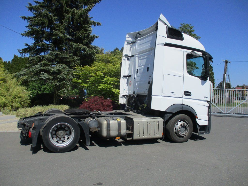 Mercedes-Benz 1845 Actros EURO 6 MEGA/lowdeck - Vetopöytäauto: kuva  Mercedes-Benz 1845 Actros EURO 6 MEGA/lowdeck - Vetopöytäauto Mercedes-Benz 1845 Actros EURO 6 MEGA/lowdeck - Vetopöytäauto: kuva  Mercedes-Benz 1845 Actros EURO 6 MEGA/lowdeck - Vetopöytäauto