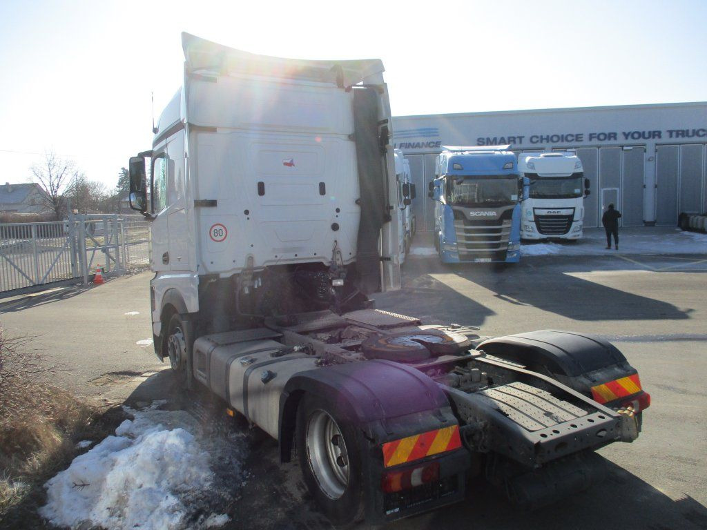 Mercedes-Benz 1845 Actros EURO 6 MEGA/lowdeck - Vetopöytäauto: kuva Mercedes-Benz 1845 Actros EURO 6 MEGA/lowdeck - Vetopöytäauto Mercedes-Benz 1845 Actros EURO 6 MEGA/lowdeck - Vetopöytäauto: kuva Mercedes-Benz 1845 Actros EURO 6 MEGA/lowdeck - Vetopöytäauto