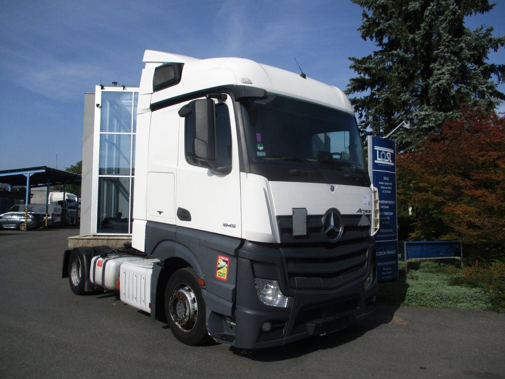 Mercedes-Benz 1845 Actros EURO 6 MEGA/lowdeck - Vetopöytäauto: kuva Mercedes-Benz 1845 Actros EURO 6 MEGA/lowdeck - Vetopöytäauto Mercedes-Benz 1845 Actros EURO 6 MEGA/lowdeck - Vetopöytäauto: kuva Mercedes-Benz 1845 Actros EURO 6 MEGA/lowdeck - Vetopöytäauto