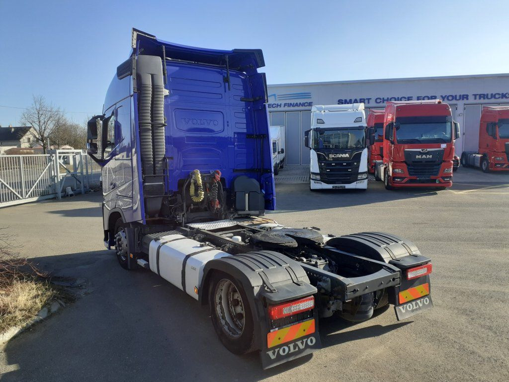Volvo FH500 XL EURO 6 MEGA/lowdeck - Vetopöytäauto: kuva Volvo FH500 XL EURO 6 MEGA/lowdeck - Vetopöytäauto Volvo FH500 XL EURO 6 MEGA/lowdeck - Vetopöytäauto: kuva Volvo FH500 XL EURO 6 MEGA/lowdeck - Vetopöytäauto