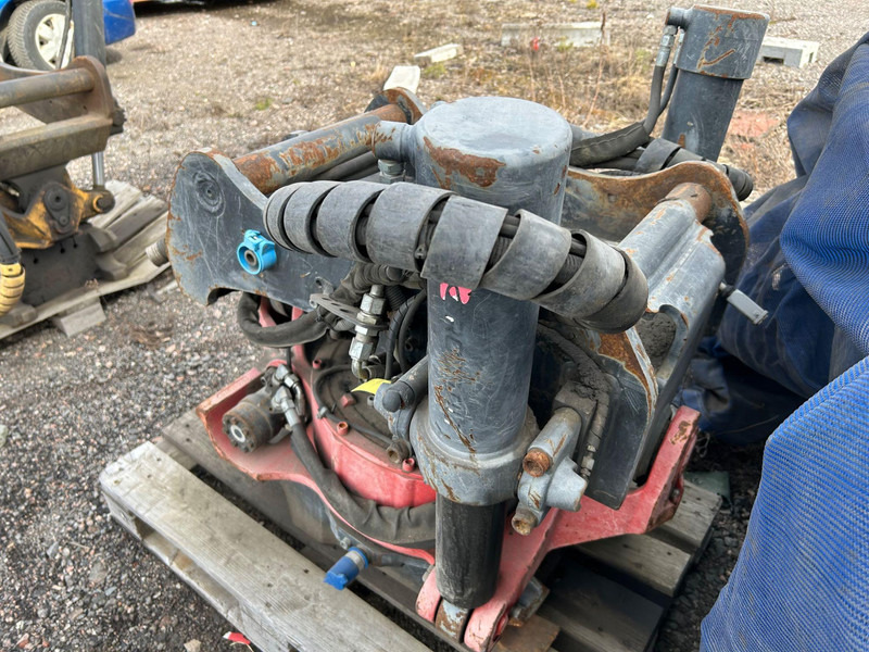 ROTOTILT R8 S70 - Lisälaitteet - Rakennuskoneet: kuva ROTOTILT R8 S70 - Lisälaitteet - Rakennuskoneet ROTOTILT R8 S70 - Lisälaitteet - Rakennuskoneet: kuva ROTOTILT R8 S70 - Lisälaitteet - Rakennuskoneet