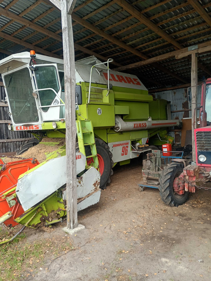 Claas dominator 96s - Sadonkorjuukone: kuva Claas dominator 96s - Sadonkorjuukone Claas dominator 96s - Sadonkorjuukone: kuva Claas dominator 96s - Sadonkorjuukone