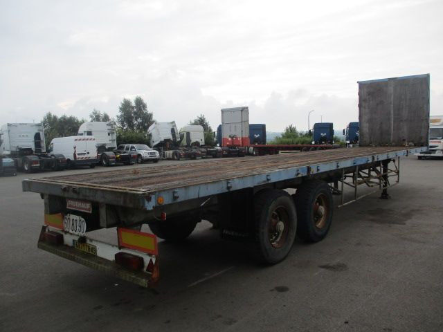 Fruehauf platform - drum brakes/freins tambour - Lavapuoliperävaunu: kuva Fruehauf platform - drum brakes/freins tambour - Lavapuoliperävaunu Fruehauf platform - drum brakes/freins tambour - Lavapuoliperävaunu: kuva Fruehauf platform - drum brakes/freins tambour - Lavapuoliperävaunu