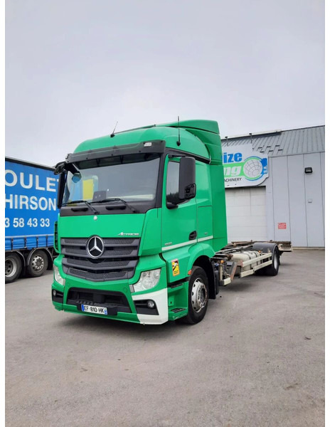 Mercedes-Benz Actros 1836 Chassis cab - Kuorma-auto alusta: kuva Mercedes-Benz Actros 1836 Chassis cab - Kuorma-auto alusta Mercedes-Benz Actros 1836 Chassis cab - Kuorma-auto alusta: kuva Mercedes-Benz Actros 1836 Chassis cab - Kuorma-auto alusta