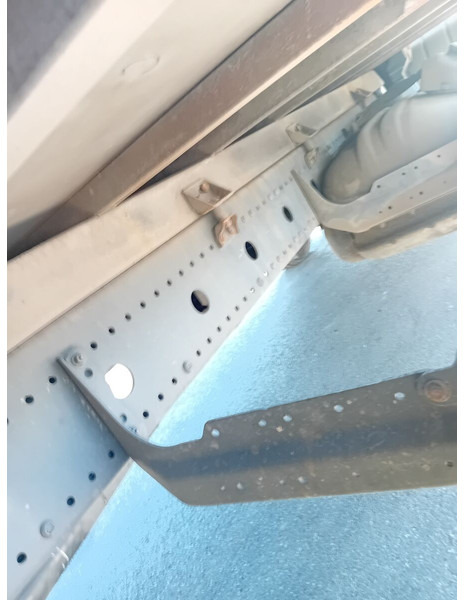 Umpikori kuorma-auto Mercedes-Benz Atego 1222: kuva Umpikori kuorma-auto Mercedes-Benz Atego 1222