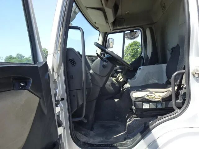 Renault Midlum 270 dxi - manual gearbox / steel suspension lames - Umpikori kuorma-auto: kuva Renault Midlum 270 dxi - manual gearbox / steel suspension lames - Umpikori kuorma-auto Renault Midlum 270 dxi - manual gearbox / steel suspension lames - Umpikori kuorma-auto: kuva Renault Midlum 270 dxi - manual gearbox / steel suspension lames - Umpikori kuorma-auto