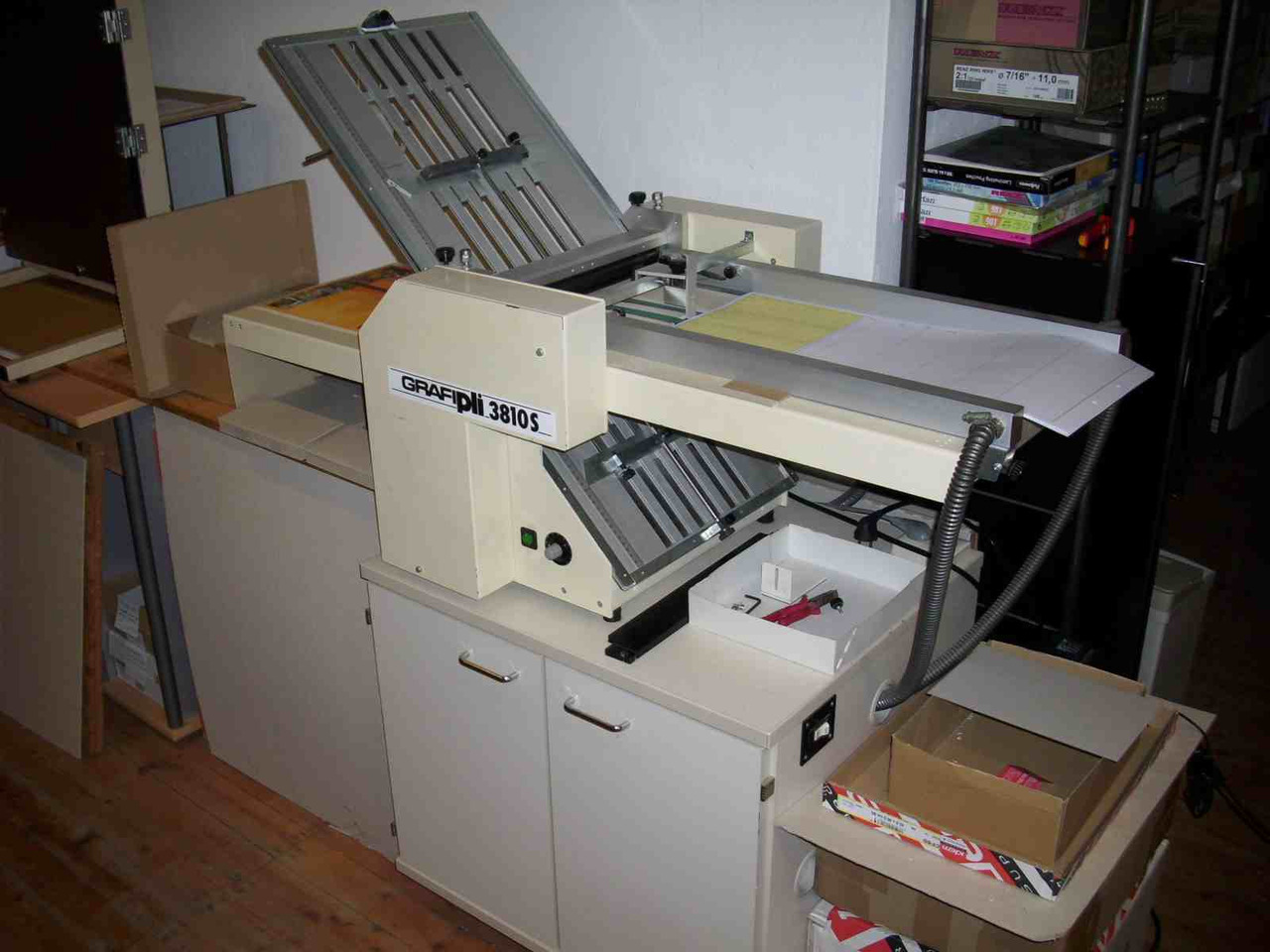 Grafipli 3810 S folding machine - Taittokone: kuva Grafipli 3810 S folding machine - Taittokone Grafipli 3810 S folding machine - Taittokone: kuva Grafipli 3810 S folding machine - Taittokone