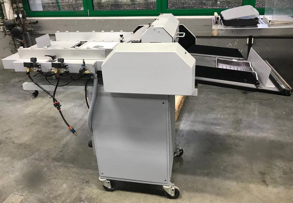 Graphic Whizard CreaseMaster Plus - automatic grooving, slotting, creasing and perforating machine - Painokone: kuva Graphic Whizard CreaseMaster Plus - automatic grooving, slotting, creasing and perforating machine - Painokone Graphic Whizard CreaseMaster Plus - automatic grooving, slotting, creasing and perforating machine - Painokone: kuva Graphic Whizard CreaseMaster Plus - automatic grooving, slotting, creasing and perforating machine - Painokone