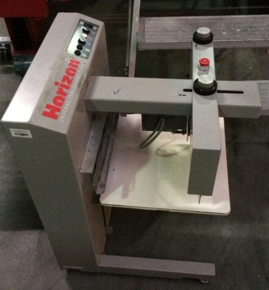 Horizon ST-20 stacking lowering table - Painokone: kuva Horizon ST-20 stacking lowering table - Painokone Horizon ST-20 stacking lowering table - Painokone: kuva Horizon ST-20 stacking lowering table - Painokone