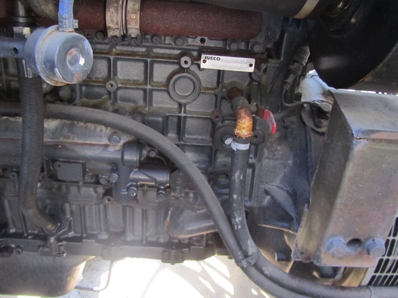 IVECO 250 kVa - Sähkögeneraattori: kuva IVECO 250 kVa - Sähkögeneraattori IVECO 250 kVa - Sähkögeneraattori: kuva IVECO 250 kVa - Sähkögeneraattori