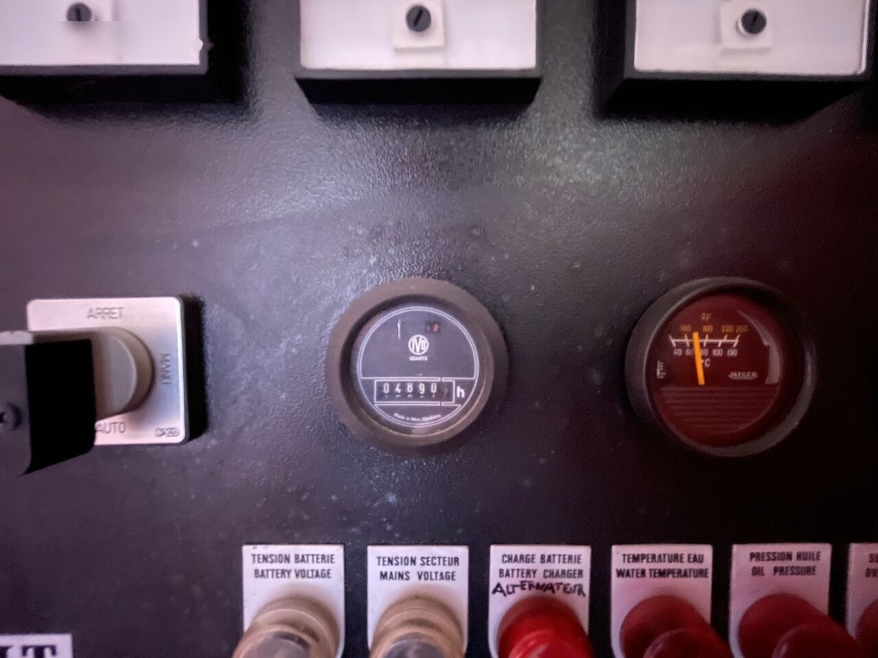 Renault 220 kVa - Sähkögeneraattori: kuva Renault 220 kVa - Sähkögeneraattori Renault 220 kVa - Sähkögeneraattori: kuva Renault 220 kVa - Sähkögeneraattori