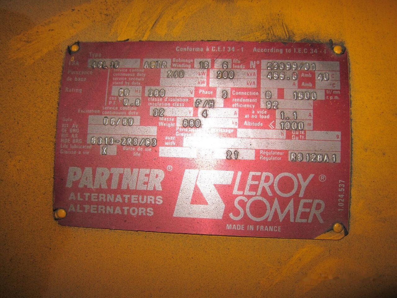 SDMO 330 kVa Cummins NT855-G6 - Sähkögeneraattori: kuva SDMO 330 kVa Cummins NT855-G6 - Sähkögeneraattori SDMO 330 kVa Cummins NT855-G6 - Sähkögeneraattori: kuva SDMO 330 kVa Cummins NT855-G6 - Sähkögeneraattori