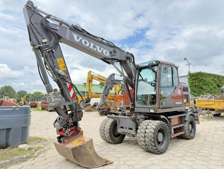 Volvo EWR150E - Pyöräalustainen kaivinkone: kuva Volvo EWR150E - Pyöräalustainen kaivinkone Volvo EWR150E - Pyöräalustainen kaivinkone: kuva Volvo EWR150E - Pyöräalustainen kaivinkone