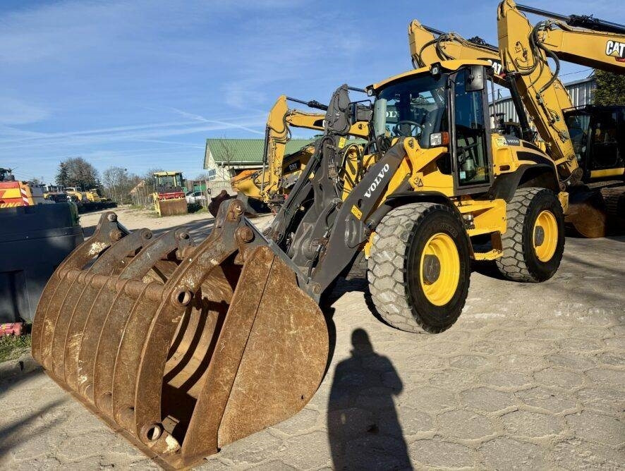 Pyöräkuormaaja Volvo L45G TP: kuva Pyöräkuormaaja Volvo L45G TP