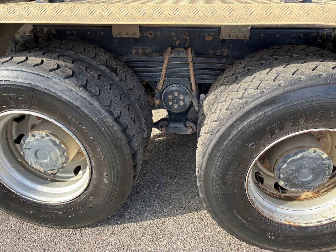 Kippiauto kuorma-auto MAN TGS41.510 8x4 Schmitz Muldenkipper Retarder/19m³: kuva Kippiauto kuorma-auto MAN TGS41.510 8x4 Schmitz Muldenkipper Retarder/19m³ Kippiauto kuorma-auto MAN TGS41.510 8x4 Schmitz Muldenkipper Retarder/19m³: kuva Kippiauto kuorma-auto MAN TGS41.510 8x4 Schmitz Muldenkipper Retarder/19m³