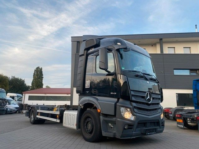 Mercedes-Benz Actros 1842 BDF LBW 1845 2x Mercedes-Benz Actros 1842 BDF LBW 1845 2x - Konttialus/ Vaihtokuormatilat kuorma-auto: kuva Mercedes-Benz Actros 1842 BDF LBW 1845 2x Mercedes-Benz Actros 1842 BDF LBW 1845 2x - Konttialus/ Vaihtokuormatilat kuorma-auto Mercedes-Benz Actros 1842 BDF LBW 1845 2x Mercedes-Benz Actros 1842 BDF LBW 1845 2x - Konttialus/ Vaihtokuormatilat kuorma-auto: kuva Mercedes-Benz Actros 1842 BDF LBW 1845 2x Mercedes-Benz Actros 1842 BDF LBW 1845 2x - Konttialus/ Vaihtokuormatilat kuorma-auto