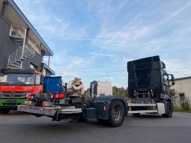 Konttialus/ Vaihtokuormatilat kuorma-auto Mercedes-Benz Actros 1842 BDF LBW 1845 2x Mercedes-Benz Actros 1842 BDF LBW 1845 2x: kuva Konttialus/ Vaihtokuormatilat kuorma-auto Mercedes-Benz Actros 1842 BDF LBW 1845 2x Mercedes-Benz Actros 1842 BDF LBW 1845 2x Konttialus/ Vaihtokuormatilat kuorma-auto Mercedes-Benz Actros 1842 BDF LBW 1845 2x Mercedes-Benz Actros 1842 BDF LBW 1845 2x: kuva Konttialus/ Vaihtokuormatilat kuorma-auto Mercedes-Benz Actros 1842 BDF LBW 1845 2x Mercedes-Benz Actros 1842 BDF LBW 1845 2x