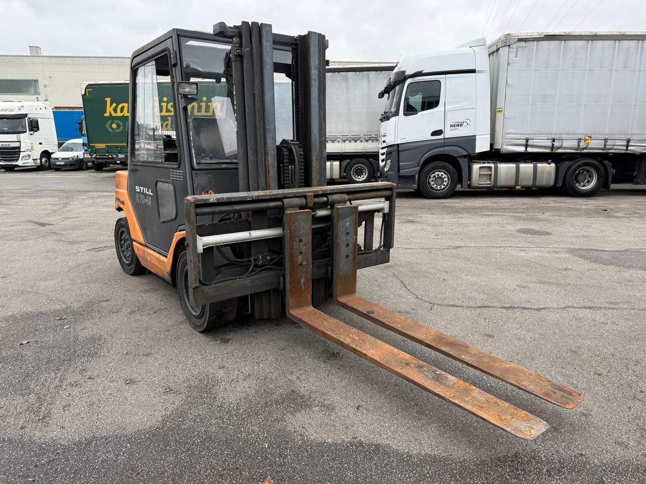 Still R 70-45 Diesel/Kabine/Lange Gabel - Dieseltrukki: kuva Still R 70-45 Diesel/Kabine/Lange Gabel - Dieseltrukki Still R 70-45 Diesel/Kabine/Lange Gabel - Dieseltrukki: kuva Still R 70-45 Diesel/Kabine/Lange Gabel - Dieseltrukki