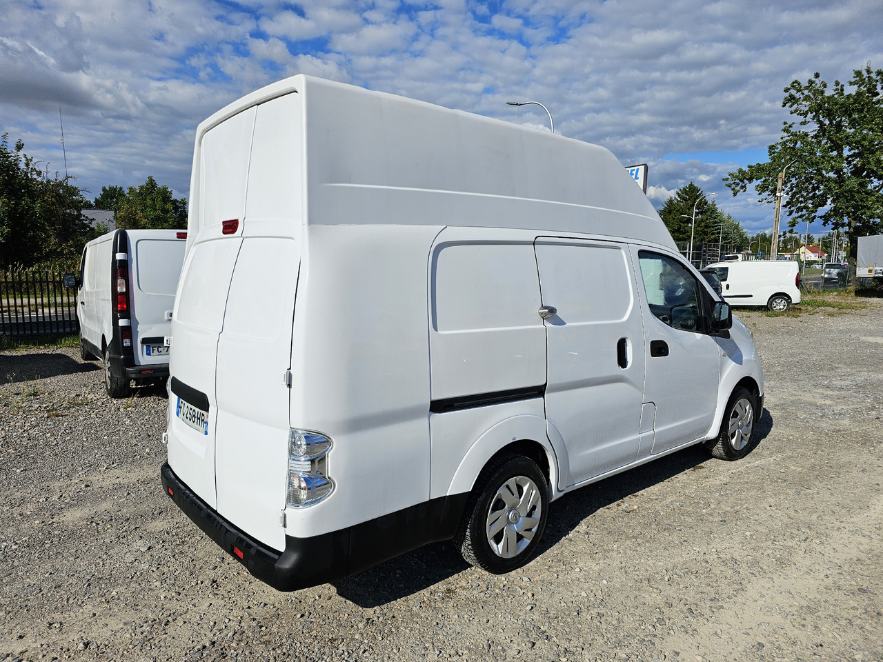 NISSAN E-NV200 ELEKTRYCZNY 40 KV 250 km klima kamera - Pieni pakettiauto, Sähköpakettiauto: kuva NISSAN E-NV200 ELEKTRYCZNY 40 KV 250 km klima kamera - Pieni pakettiauto, Sähköpakettiauto NISSAN E-NV200 ELEKTRYCZNY 40 KV 250 km klima kamera - Pieni pakettiauto, Sähköpakettiauto: kuva NISSAN E-NV200 ELEKTRYCZNY 40 KV 250 km klima kamera - Pieni pakettiauto, Sähköpakettiauto