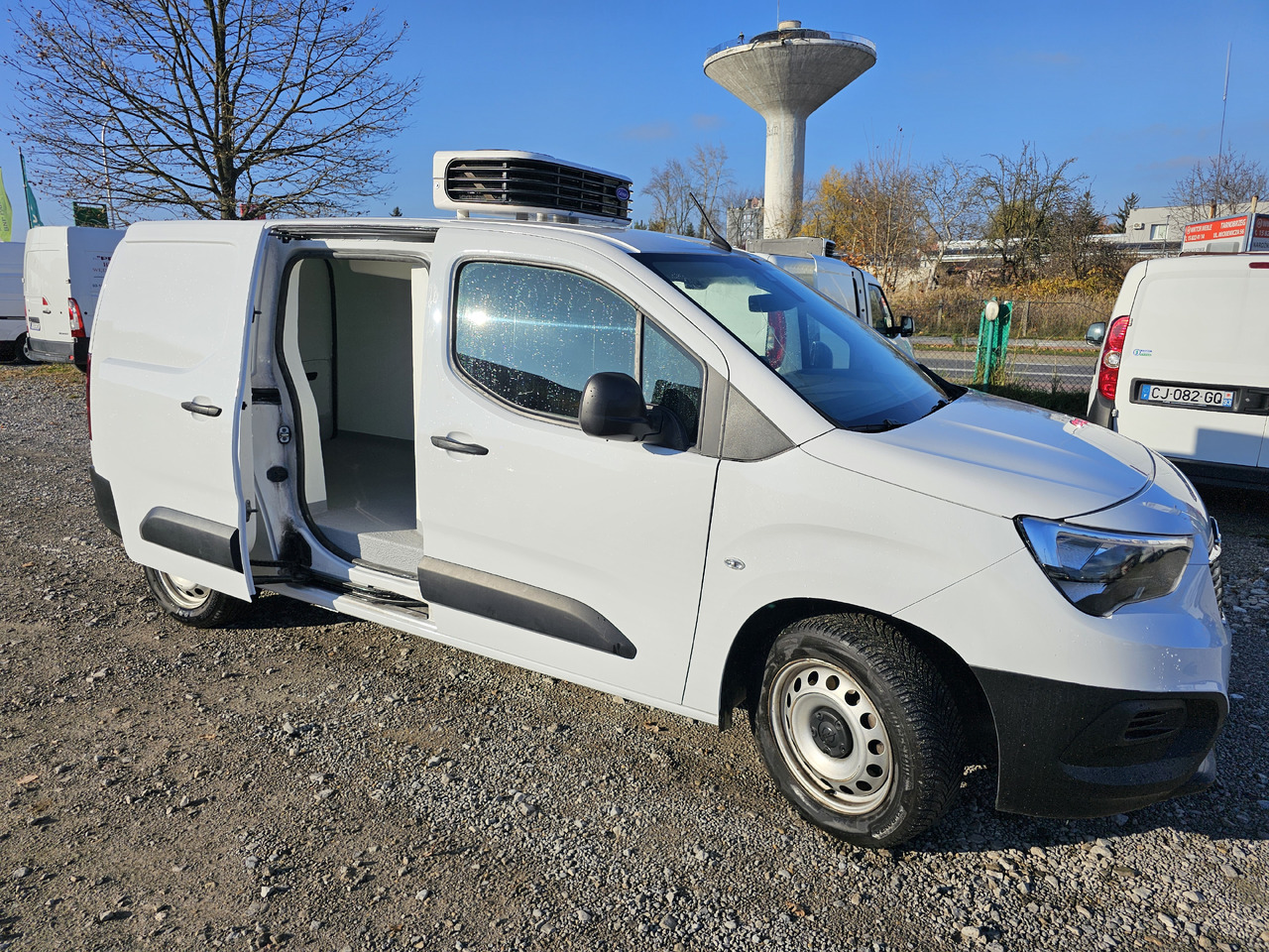 OPEL COMBO MAXI LONG CHLODNIA MROZNIA CARRIER KLIMA EURO6 - Kylmäauto: kuva OPEL COMBO MAXI LONG CHLODNIA MROZNIA CARRIER KLIMA EURO6 - Kylmäauto OPEL COMBO MAXI LONG CHLODNIA MROZNIA CARRIER KLIMA EURO6 - Kylmäauto: kuva OPEL COMBO MAXI LONG CHLODNIA MROZNIA CARRIER KLIMA EURO6 - Kylmäauto