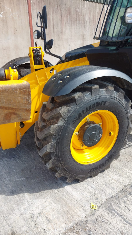JCB 540-140 - Kurottaja: kuva JCB 540-140 - Kurottaja JCB 540-140 - Kurottaja: kuva JCB 540-140 - Kurottaja