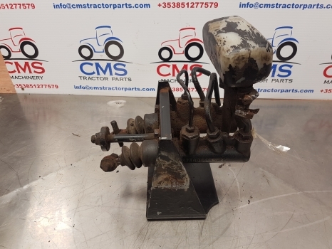 Case 856 Xl, 844 Xl, 745 Xl, 743 Xl Brake Master Cylinders 1287846c91, 226301a1 - Jarrusylinterit - Traktori: kuva Case 856 Xl, 844 Xl, 745 Xl, 743 Xl Brake Master Cylinders 1287846c91, 226301a1 - Jarrusylinterit - Traktori Case 856 Xl, 844 Xl, 745 Xl, 743 Xl Brake Master Cylinders 1287846c91, 226301a1 - Jarrusylinterit - Traktori: kuva Case 856 Xl, 844 Xl, 745 Xl, 743 Xl Brake Master Cylinders 1287846c91, 226301a1 - Jarrusylinterit - Traktori