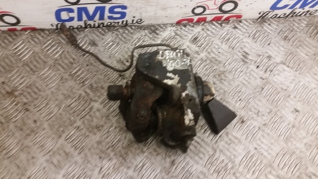 Deutz Agrotron 150 Mk3 Brake Actuator Slave Cylinder 044236310 - Jarrusylinterit - Traktori: kuva  Deutz Agrotron 150 Mk3 Brake Actuator Slave Cylinder 044236310 - Jarrusylinterit - Traktori Deutz Agrotron 150 Mk3 Brake Actuator Slave Cylinder 044236310 - Jarrusylinterit - Traktori: kuva  Deutz Agrotron 150 Mk3 Brake Actuator Slave Cylinder 044236310 - Jarrusylinterit - Traktori