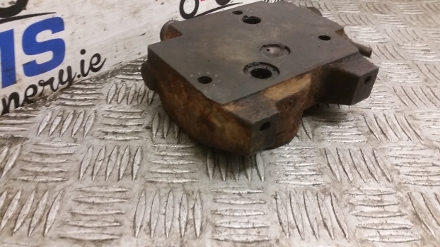 Deutz Agrotron 150 Mk3 Rexroth Hydraulic Valve Slice 1525503648 - Hydrauliventtiili - Traktori: kuva Deutz Agrotron 150 Mk3 Rexroth Hydraulic Valve Slice 1525503648 - Hydrauliventtiili - Traktori Deutz Agrotron 150 Mk3 Rexroth Hydraulic Valve Slice 1525503648 - Hydrauliventtiili - Traktori: kuva Deutz Agrotron 150 Mk3 Rexroth Hydraulic Valve Slice 1525503648 - Hydrauliventtiili - Traktori