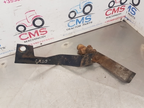 Deutz Dx110, Dx4, Dx6, Dxbis Brake Cylinder Bracket 04336258, 04336611 - Jarrusylinterit - Traktori: kuva  Deutz Dx110, Dx4, Dx6, Dxbis Brake Cylinder Bracket 04336258, 04336611 - Jarrusylinterit - Traktori Deutz Dx110, Dx4, Dx6, Dxbis Brake Cylinder Bracket 04336258, 04336611 - Jarrusylinterit - Traktori: kuva  Deutz Dx110, Dx4, Dx6, Dxbis Brake Cylinder Bracket 04336258, 04336611 - Jarrusylinterit - Traktori