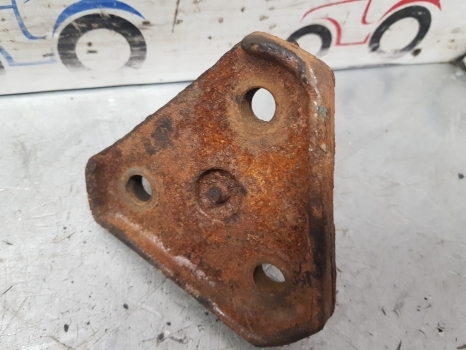 Ford 10 Ser 7810 Carraro Front Axle King Pin Pair Top, Bottom Car115729, 115729 - Etuakseli - Traktori: kuva Ford 10 Ser 7810 Carraro Front Axle King Pin Pair Top, Bottom Car115729, 115729 - Etuakseli - Traktori Ford 10 Ser 7810 Carraro Front Axle King Pin Pair Top, Bottom Car115729, 115729 - Etuakseli - Traktori: kuva Ford 10 Ser 7810 Carraro Front Axle King Pin Pair Top, Bottom Car115729, 115729 - Etuakseli - Traktori