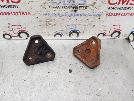 Ford 10 Ser 7810 Carraro Front Axle King Pin Pair Top, Bottom Car115729, 115729 - Etuakseli - Traktori: kuva Ford 10 Ser 7810 Carraro Front Axle King Pin Pair Top, Bottom Car115729, 115729 - Etuakseli - Traktori Ford 10 Ser 7810 Carraro Front Axle King Pin Pair Top, Bottom Car115729, 115729 - Etuakseli - Traktori: kuva Ford 10 Ser 7810 Carraro Front Axle King Pin Pair Top, Bottom Car115729, 115729 - Etuakseli - Traktori