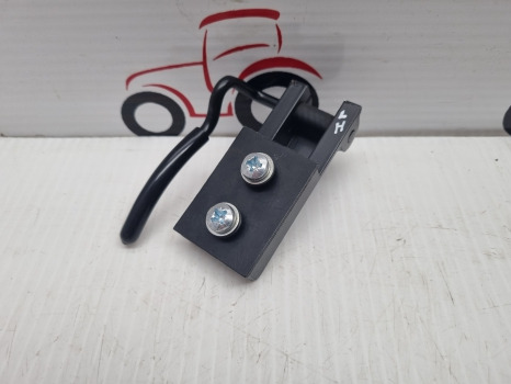 Ford 6610, 7410, 5610, Tw Q Cab Rear Window Latch Lh 83909519, D6nn94408n01a - Ovi ja osat: kuva Ford 6610, 7410, 5610, Tw Q Cab Rear Window Latch Lh 83909519, D6nn94408n01a - Ovi ja osat Ford 6610, 7410, 5610, Tw Q Cab Rear Window Latch Lh 83909519, D6nn94408n01a - Ovi ja osat: kuva Ford 6610, 7410, 5610, Tw Q Cab Rear Window Latch Lh 83909519, D6nn94408n01a - Ovi ja osat