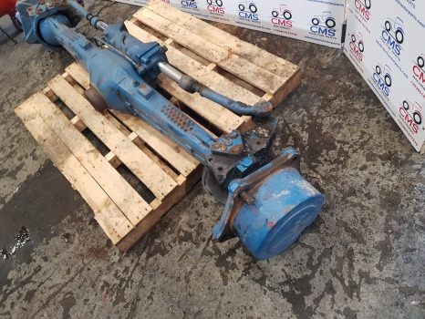 Akseli ja osat Ford 7740, 5640, 6640 Carraro 709 S2 Front Axle Complete 125150, Car128939: kuva Akseli ja osat Ford 7740, 5640, 6640 Carraro 709 S2 Front Axle Complete 125150, Car128939