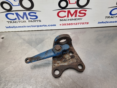 Ford 8340, 10, 40 Series, Hand Brake Lever Support Assy Lh 82941225, E5nn2n290ab - Jarruosat: kuva Ford 8340, 10, 40 Series, Hand Brake Lever Support Assy Lh 82941225, E5nn2n290ab - Jarruosat Ford 8340, 10, 40 Series, Hand Brake Lever Support Assy Lh 82941225, E5nn2n290ab - Jarruosat: kuva Ford 8340, 10, 40 Series, Hand Brake Lever Support Assy Lh 82941225, E5nn2n290ab - Jarruosat