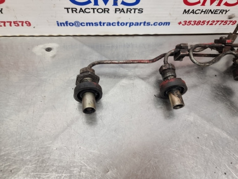 Ford, International, Assorted Fuel Injector Line Set, Pipes - Polttoainejärjestelmä: kuva Ford, International, Assorted Fuel Injector Line Set, Pipes - Polttoainejärjestelmä Ford, International, Assorted Fuel Injector Line Set, Pipes - Polttoainejärjestelmä: kuva Ford, International, Assorted Fuel Injector Line Set, Pipes - Polttoainejärjestelmä
