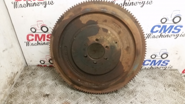 Ford New Holland 40, Ts, 7840 Engine Flywheel Assembly E9nn6375cb, 81866593 - Vauhtipyörä - Traktori: kuva  Ford New Holland 40, Ts, 7840 Engine Flywheel Assembly E9nn6375cb, 81866593 - Vauhtipyörä - Traktori Ford New Holland 40, Ts, 7840 Engine Flywheel Assembly E9nn6375cb, 81866593 - Vauhtipyörä - Traktori: kuva  Ford New Holland 40, Ts, 7840 Engine Flywheel Assembly E9nn6375cb, 81866593 - Vauhtipyörä - Traktori
