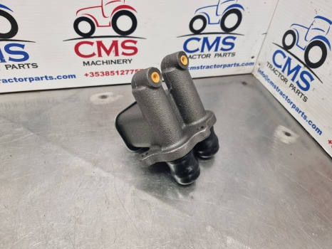 Ford Tw10, Tw Series, 9600 Brake Master Cylinder C7nn2140a, D3nn2140a - Jarrusylinterit - Maatalouskoneet: kuva Ford Tw10, Tw Series, 9600 Brake Master Cylinder C7nn2140a, D3nn2140a - Jarrusylinterit - Maatalouskoneet Ford Tw10, Tw Series, 9600 Brake Master Cylinder C7nn2140a, D3nn2140a - Jarrusylinterit - Maatalouskoneet: kuva Ford Tw10, Tw Series, 9600 Brake Master Cylinder C7nn2140a, D3nn2140a - Jarrusylinterit - Maatalouskoneet