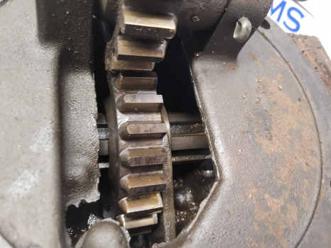 Fordson Major, Super Major Pto Drive Unit , Pto Housing 7252b - Vaihteisto: kuva  Fordson Major, Super Major Pto Drive Unit , Pto Housing 7252b - Vaihteisto Fordson Major, Super Major Pto Drive Unit , Pto Housing 7252b - Vaihteisto: kuva  Fordson Major, Super Major Pto Drive Unit , Pto Housing 7252b - Vaihteisto