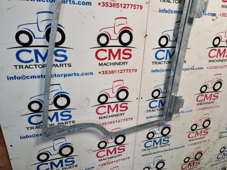 Jcb 515-40 Cab Door Windows Frame Galvanized 332/v1439 - Ovi ja osat: kuva Jcb 515-40 Cab Door Windows Frame Galvanized 332/v1439 - Ovi ja osat Jcb 515-40 Cab Door Windows Frame Galvanized 332/v1439 - Ovi ja osat: kuva Jcb 515-40 Cab Door Windows Frame Galvanized 332/v1439 - Ovi ja osat