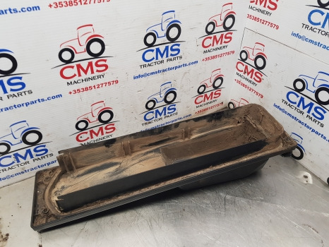 John Deere 6000 Series 6100,6610, 6810 Cab Air Filter Cover Al112551, Al80788 - Ilmastointi osa: kuva John Deere 6000 Series 6100,6610, 6810 Cab Air Filter Cover Al112551, Al80788 - Ilmastointi osa John Deere 6000 Series 6100,6610, 6810 Cab Air Filter Cover Al112551, Al80788 - Ilmastointi osa: kuva John Deere 6000 Series 6100,6610, 6810 Cab Air Filter Cover Al112551, Al80788 - Ilmastointi osa