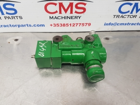 John Deere 6145r, 6r Series, 6130r, 6140r Hydraulic Trailer Brake Valve Al215709 - Jarruventtiili - Traktori: kuva John Deere 6145r, 6r Series, 6130r, 6140r Hydraulic Trailer Brake Valve Al215709 - Jarruventtiili - Traktori John Deere 6145r, 6r Series, 6130r, 6140r Hydraulic Trailer Brake Valve Al215709 - Jarruventtiili - Traktori: kuva John Deere 6145r, 6r Series, 6130r, 6140r Hydraulic Trailer Brake Valve Al215709 - Jarruventtiili - Traktori